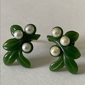 OFFER WELCOMED Beautiful small green resin leaf with faux pearl pierced earrings